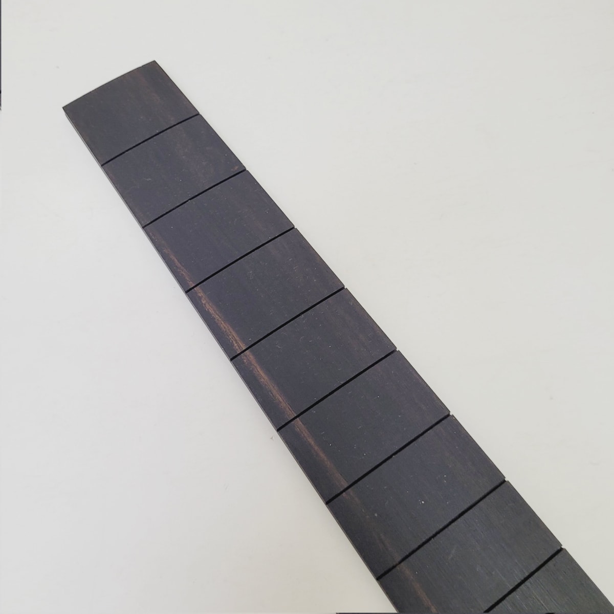 Diapason Ranurado de Ebano Exótico Tipo Gibson Escala 24.75