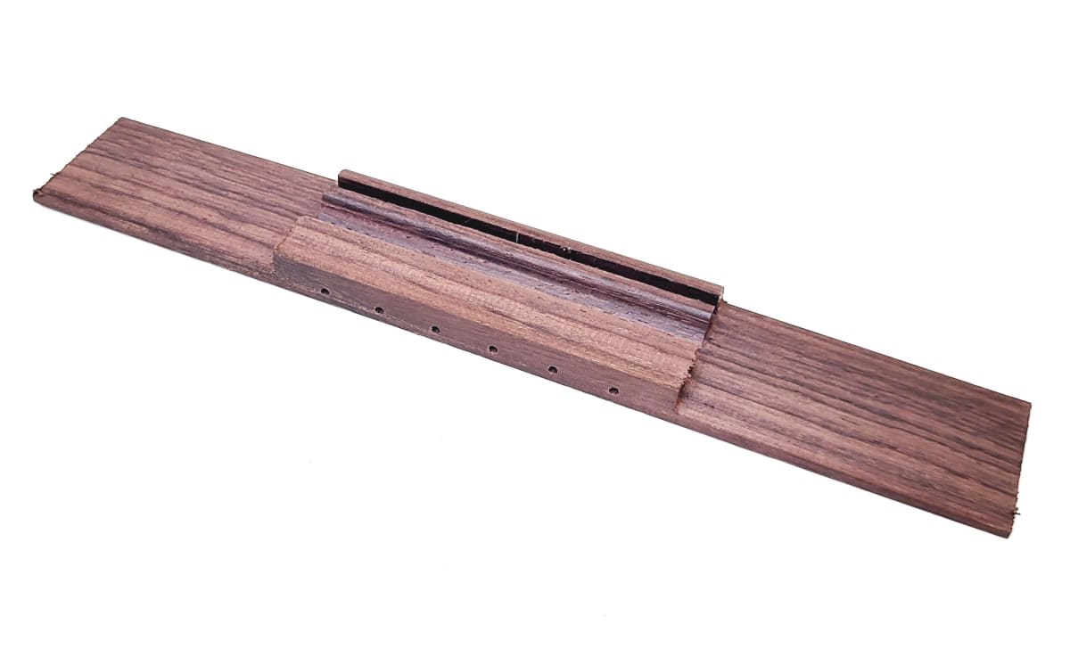 Puente Especial de Guitarra Clásica Indian Rosewood Palorosa de la India. Mod: 15