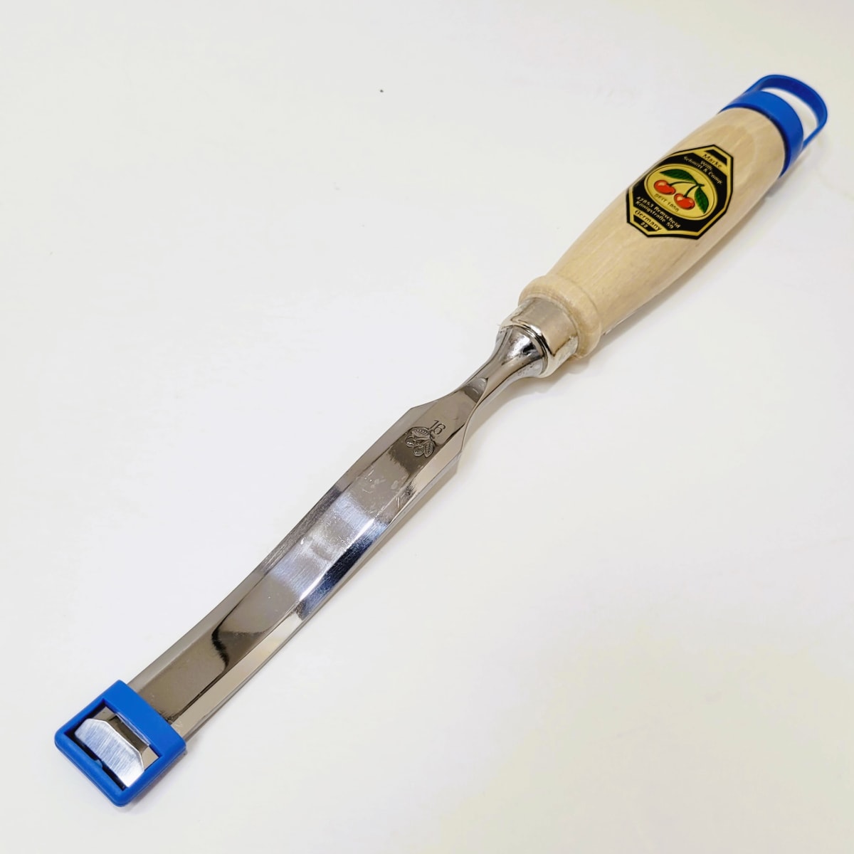 Formon Carpintero Two Cherries en Forma de S 1051 de 16 mm de ancho5
