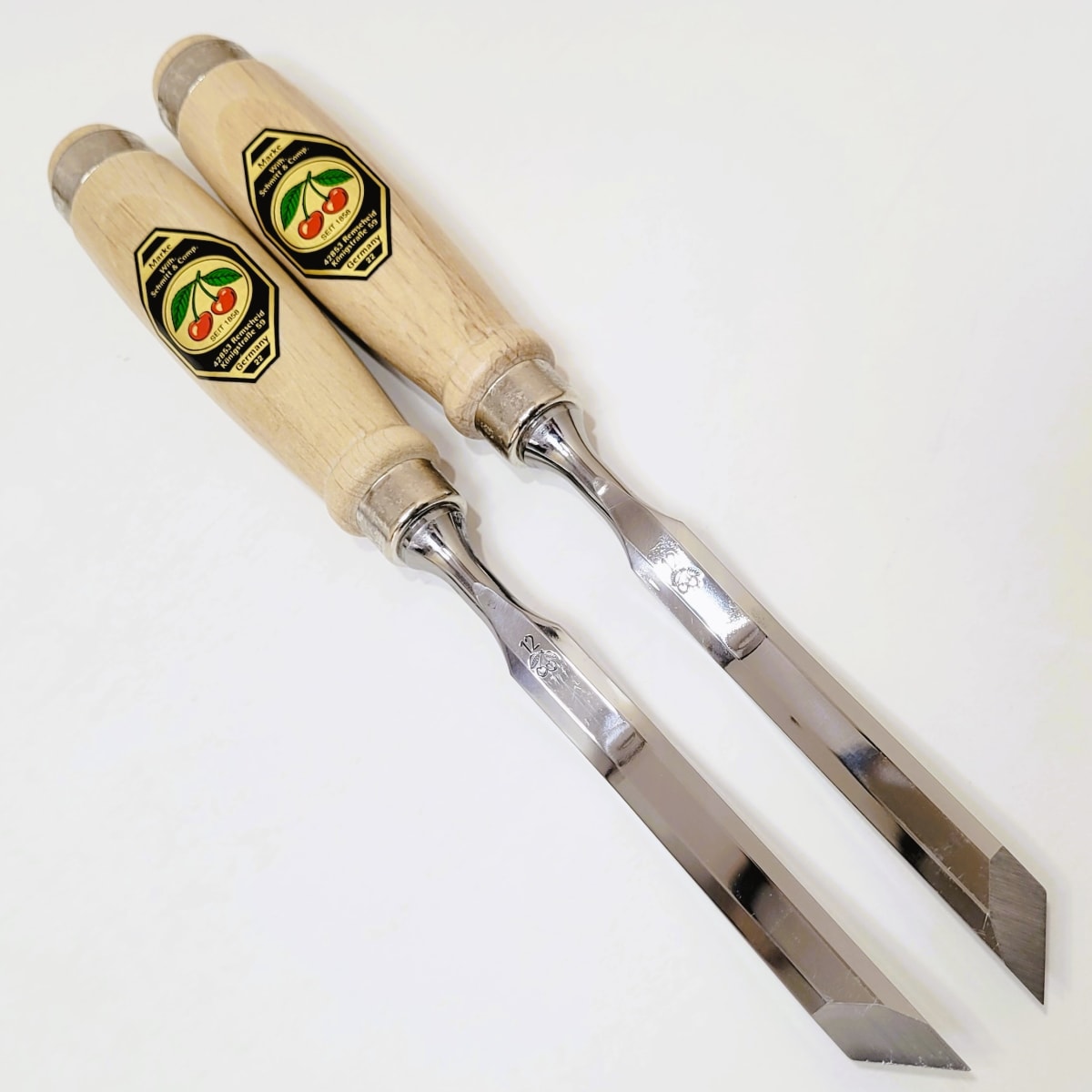 Set de Formon Two Cherries Mod 1058 12mm 2 pcs forma codillo, corte obliculo (derecho e izquierdo)2