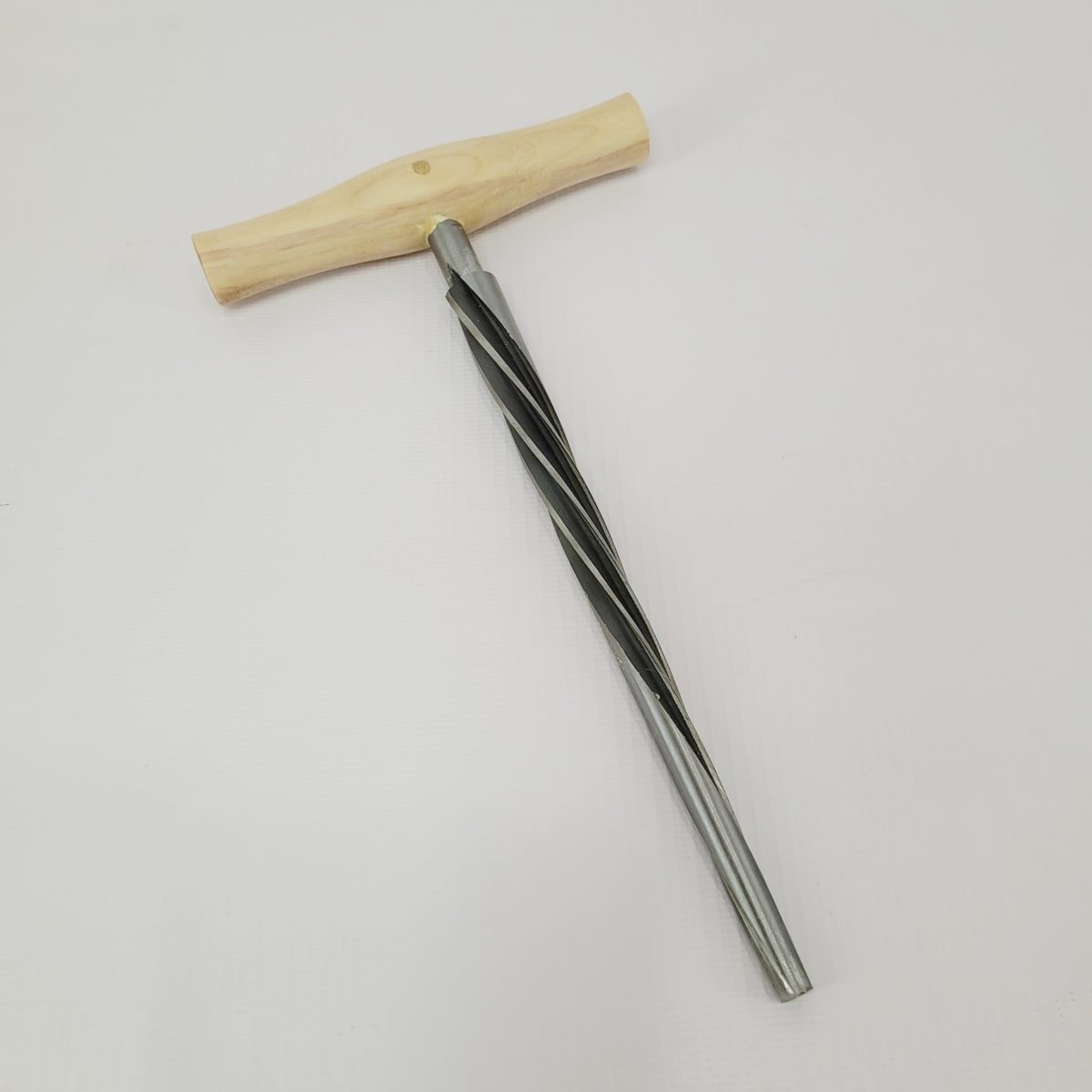 Escariador Recto tipo Espiral para Clavijas de Cello de 3/4 - 4/42