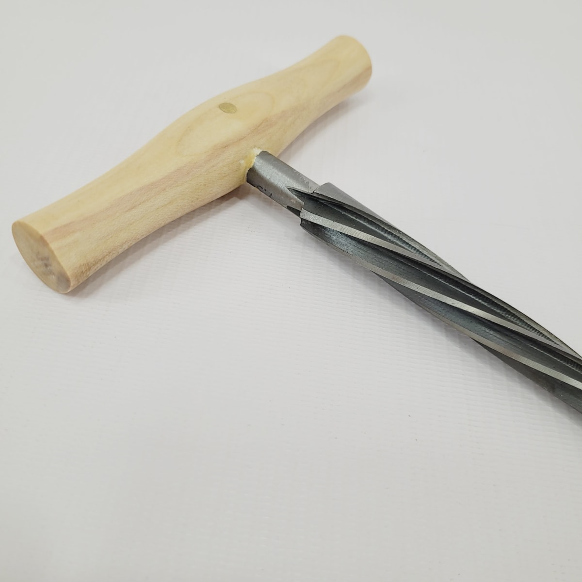 Escariador Recto tipo Espiral para Clavijas de Cello de 3/4 - 4/43