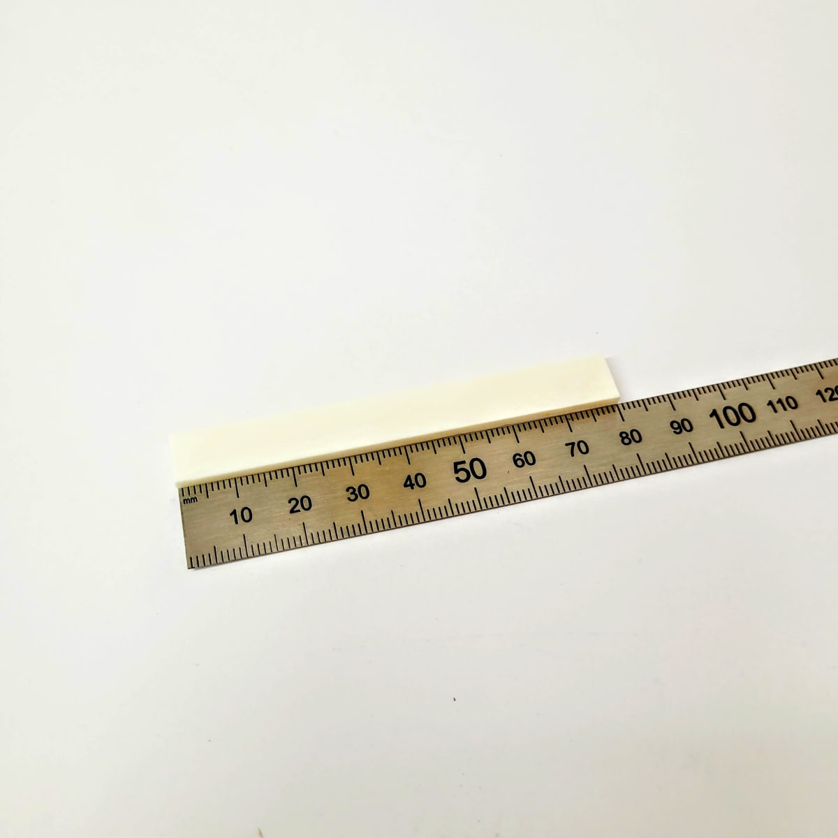 Cejillo en Bruto de 80 mm de largo. Mod: L-2010-A en Bruto para puente (80x3x10mm) n° 32