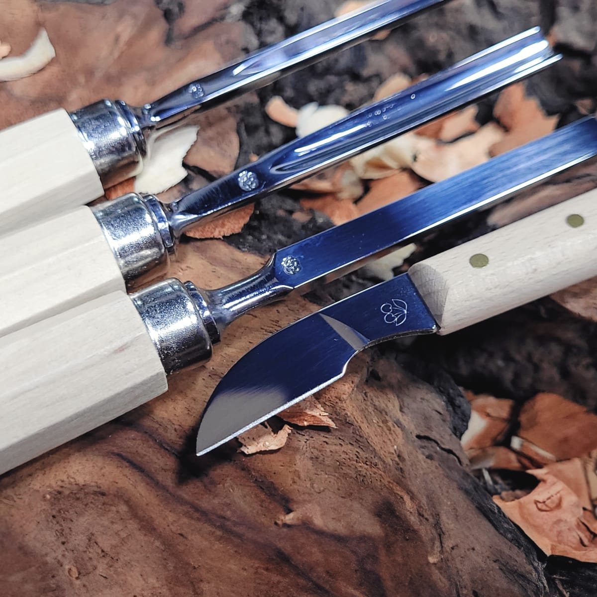 Set 3424 SB de 3 Mini Gubias y 1 Cuchillo Two Cherries para Xilografia y Tallado17