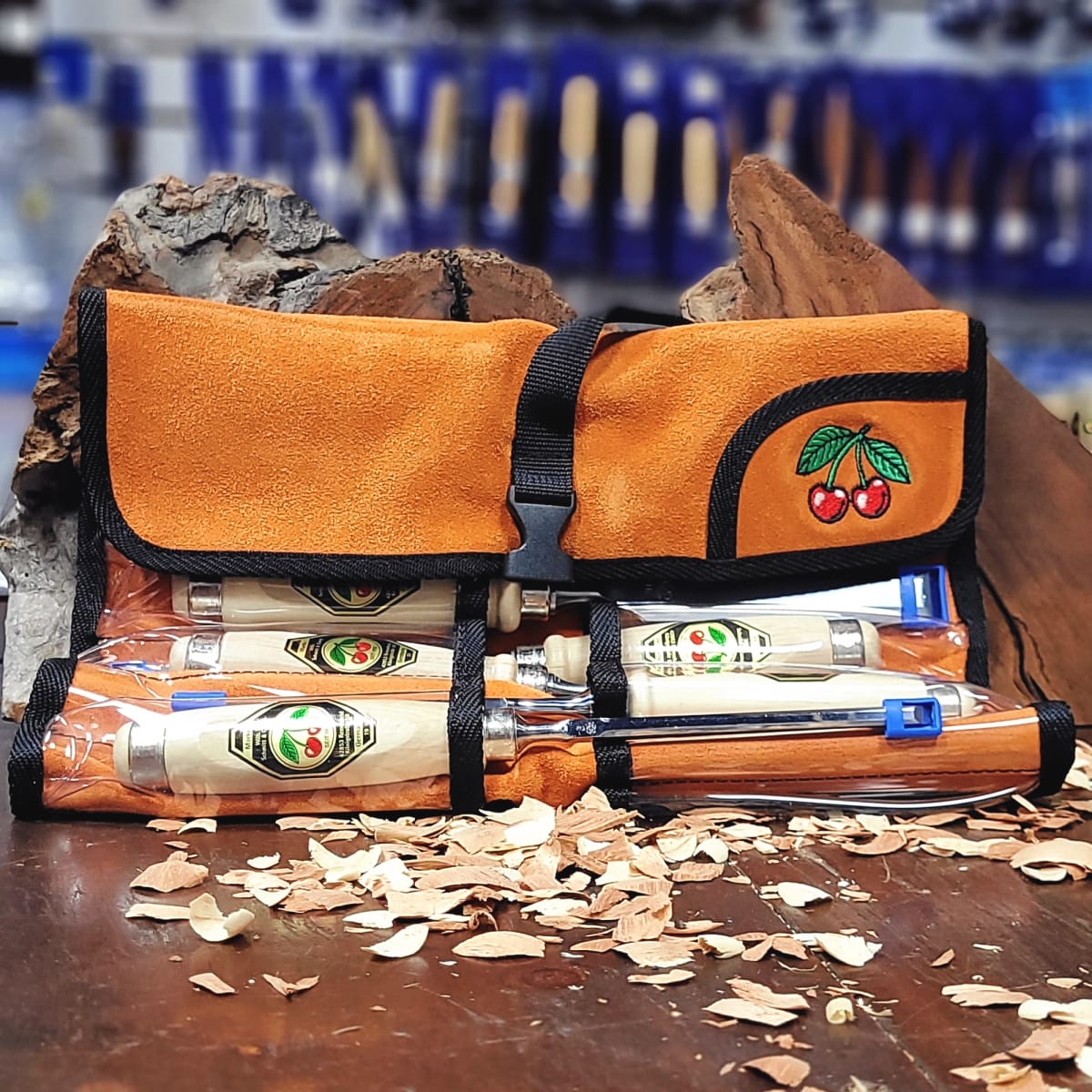 Set de 6 Formones Carpinteros y 1 Estuche de Cuero Two Cherries 1171 LRT2