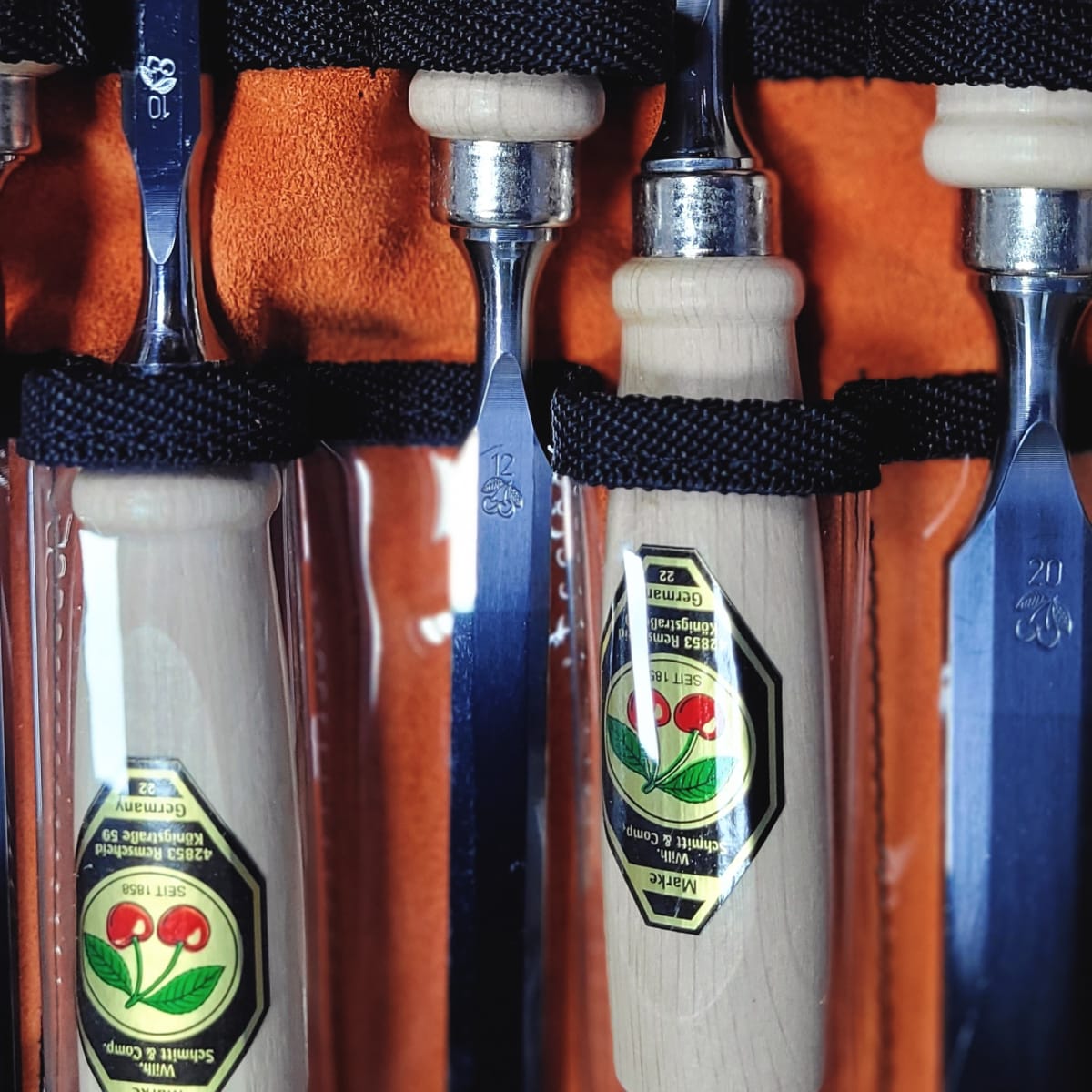 Set de 6 Formones Carpinteros y 1 Estuche de Cuero Two Cherries 1171 LRT5