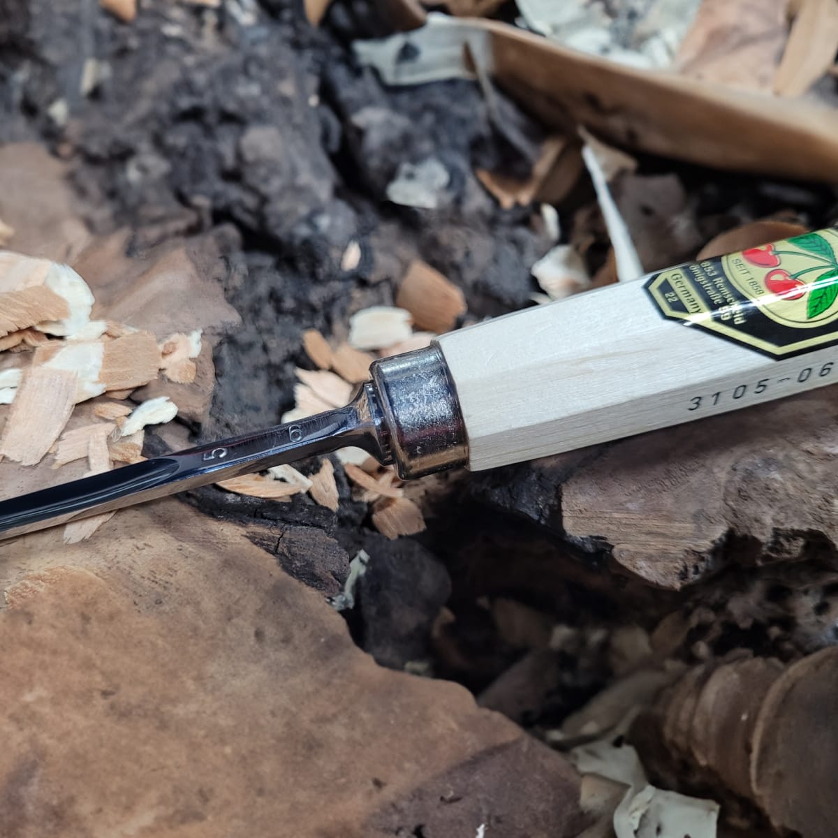 Set 3157 LRT de 12 Gubias 4 Mini Piedras de Arkansas y 1 Estuche de Cuero Two Cherries para Tallado35