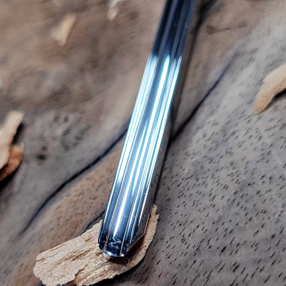 Set 3157 LRT de 12 Gubias 4 Mini Piedras de Arkansas y 1 Estuche de Cuero Two Cherries para Tallado50