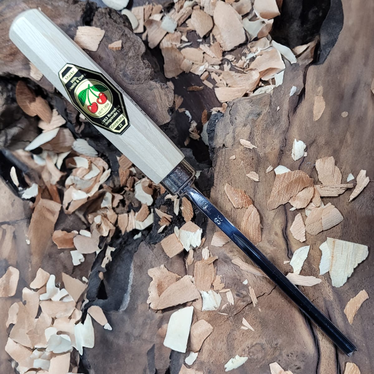 Set 3157 LRT de 12 Gubias 4 Mini Piedras de Arkansas y 1 Estuche de Cuero Two Cherries para Tallado52