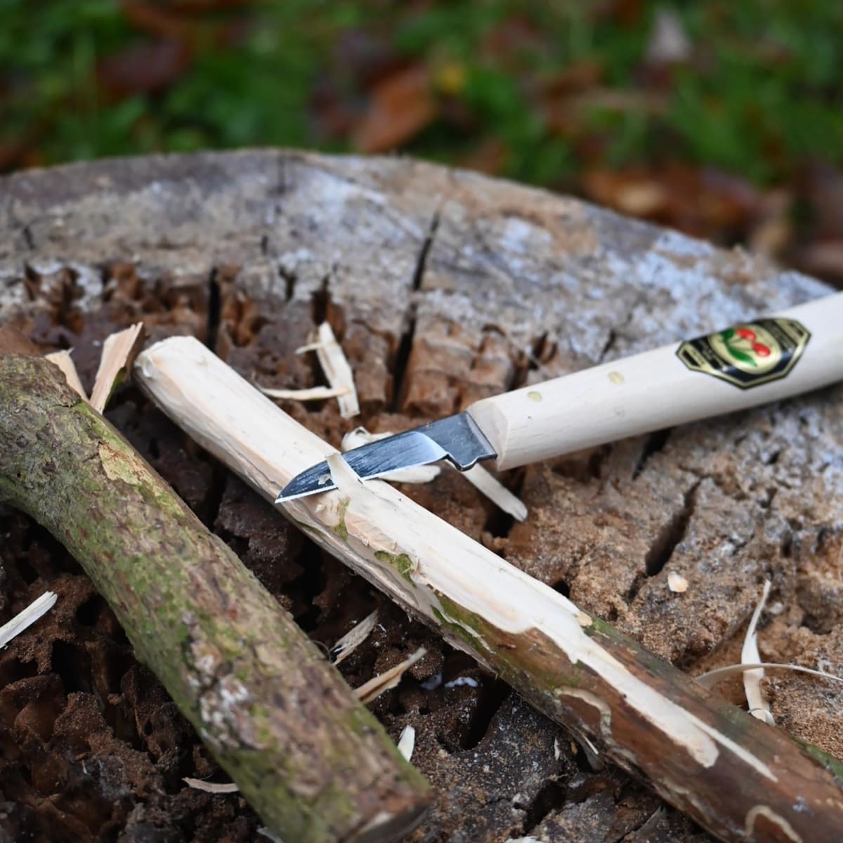 Cuchillo Two Cherries 3358 para Tallado de Madera4