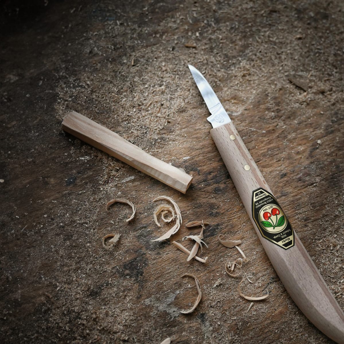 Cuchillo Two Cherries 3358 para Tallado de Madera9