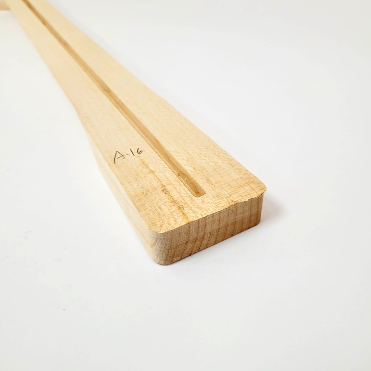 Mastil LB Luthier A-16 Tipo Tele Semi Elaborado de Maple Canadiense Especial6