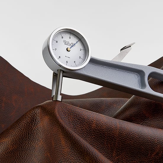 Espesimetro Grande Analogo Calati. Mod: 450TCA. Puntas Redondas + Planas Adicionales5