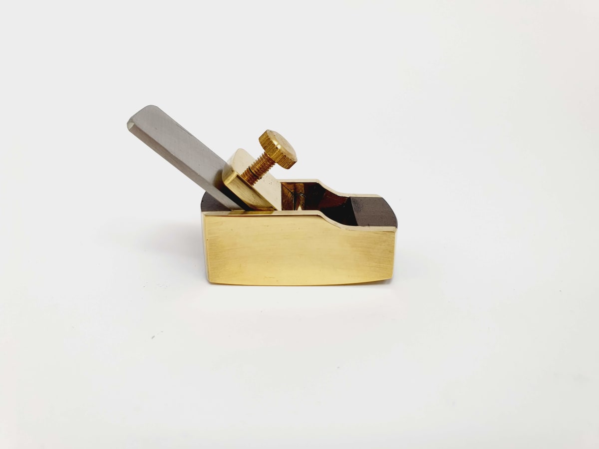 Mini Cepillo de Bronce-Ebano de 45 mm con Base Curva4