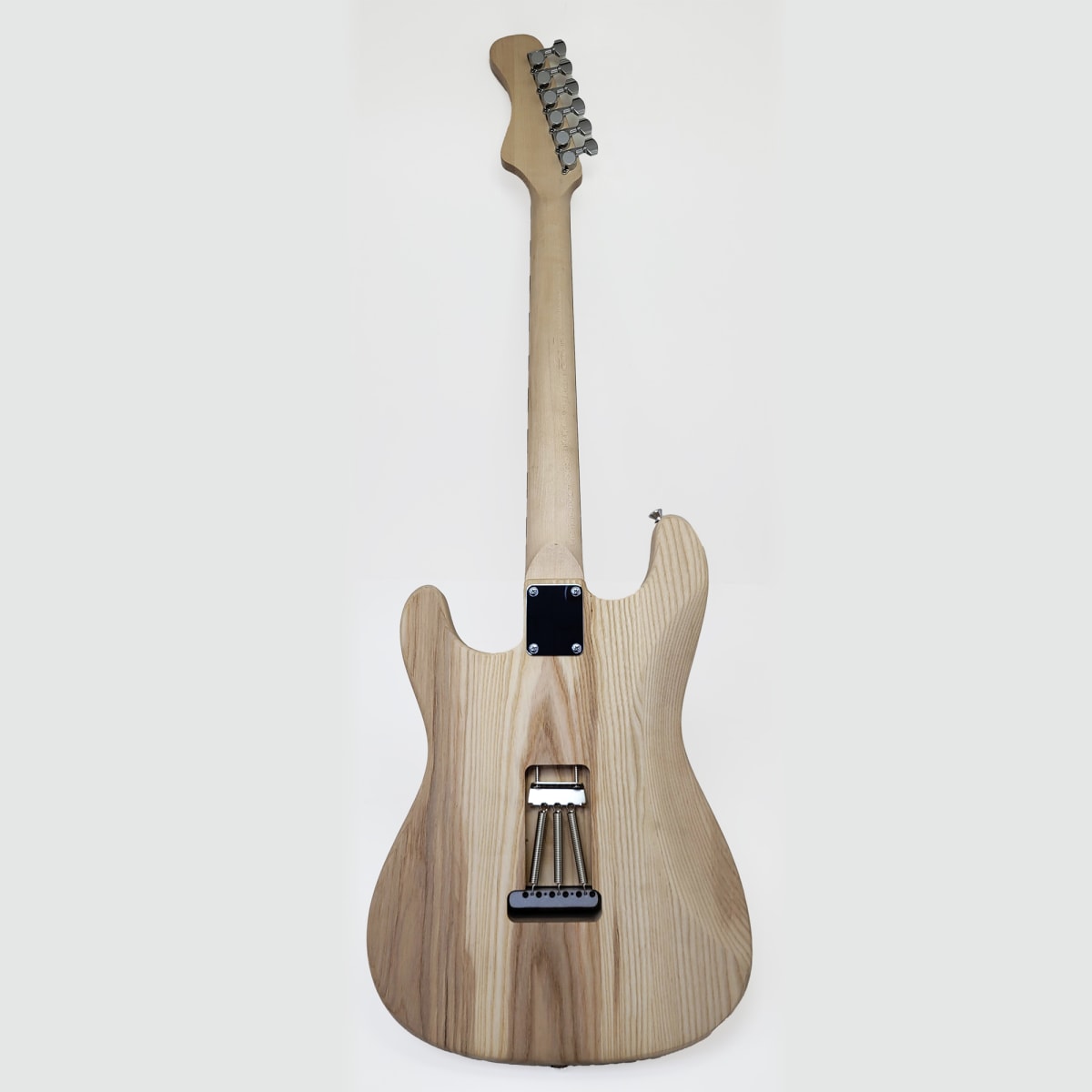 Kit LBLuthier de Guitarra Eléctrica Tipo Strato Mod: A Cap: S-S-S Hardware Gotoh® Incluido4