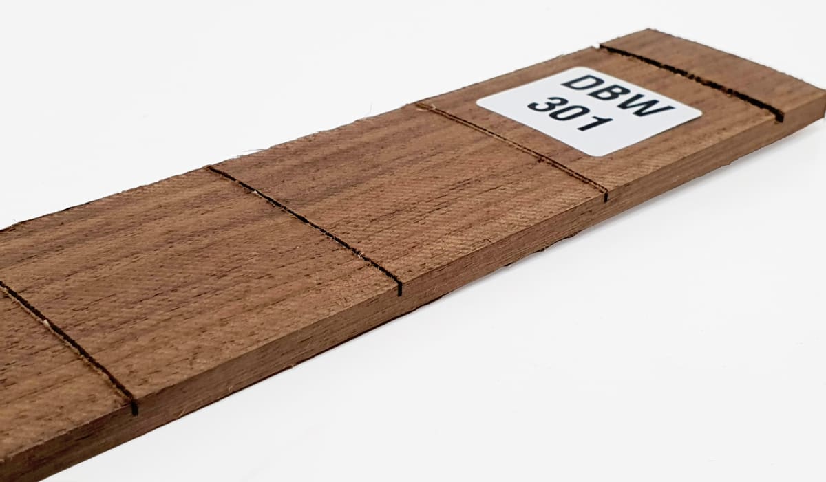 Diapason Ranurado REF: DBW-301 de Black Walnut Especial para Bajo3