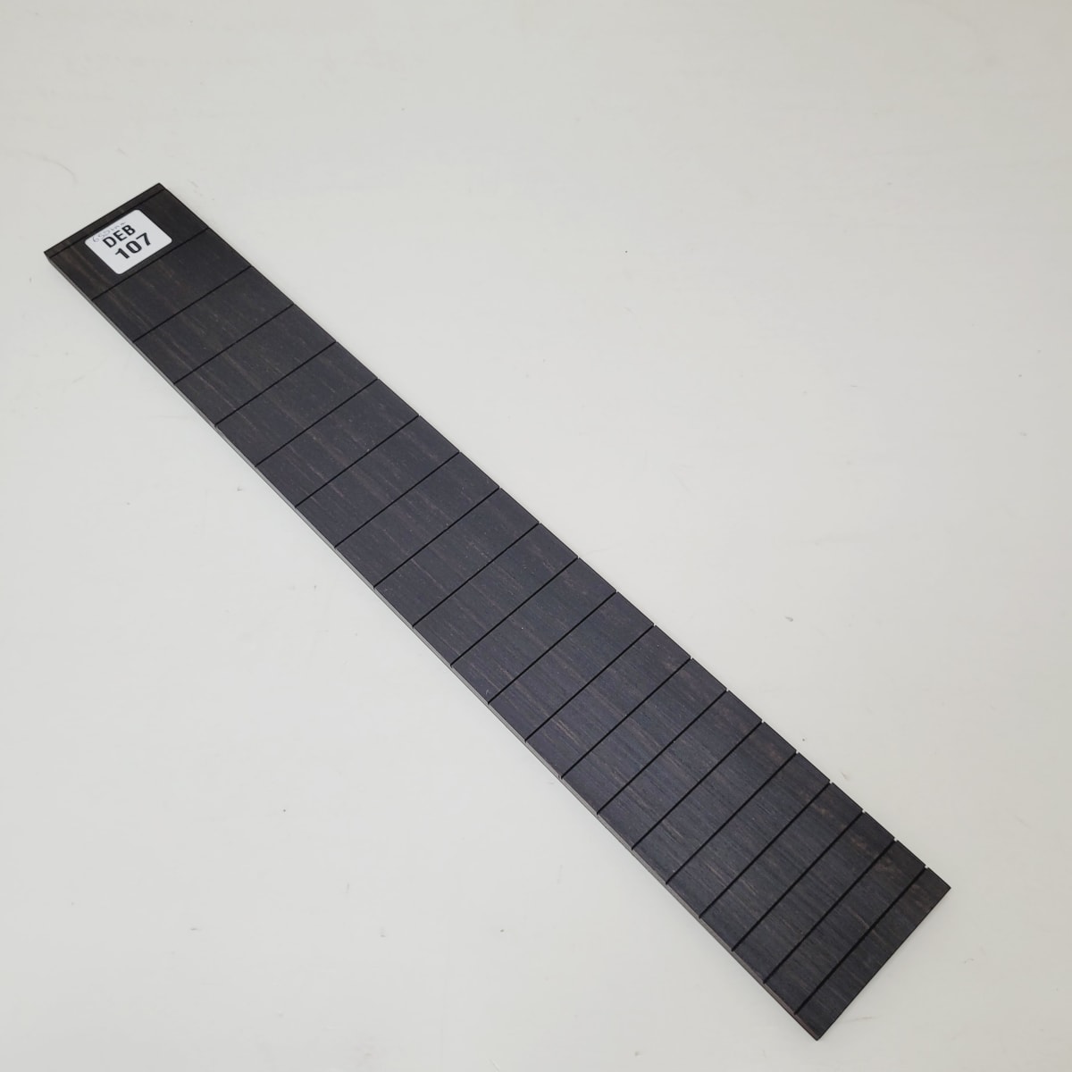 Diapason Ranurado REF: DEB-107 de Ebano para Guitarra Clasica Escala 650mm3