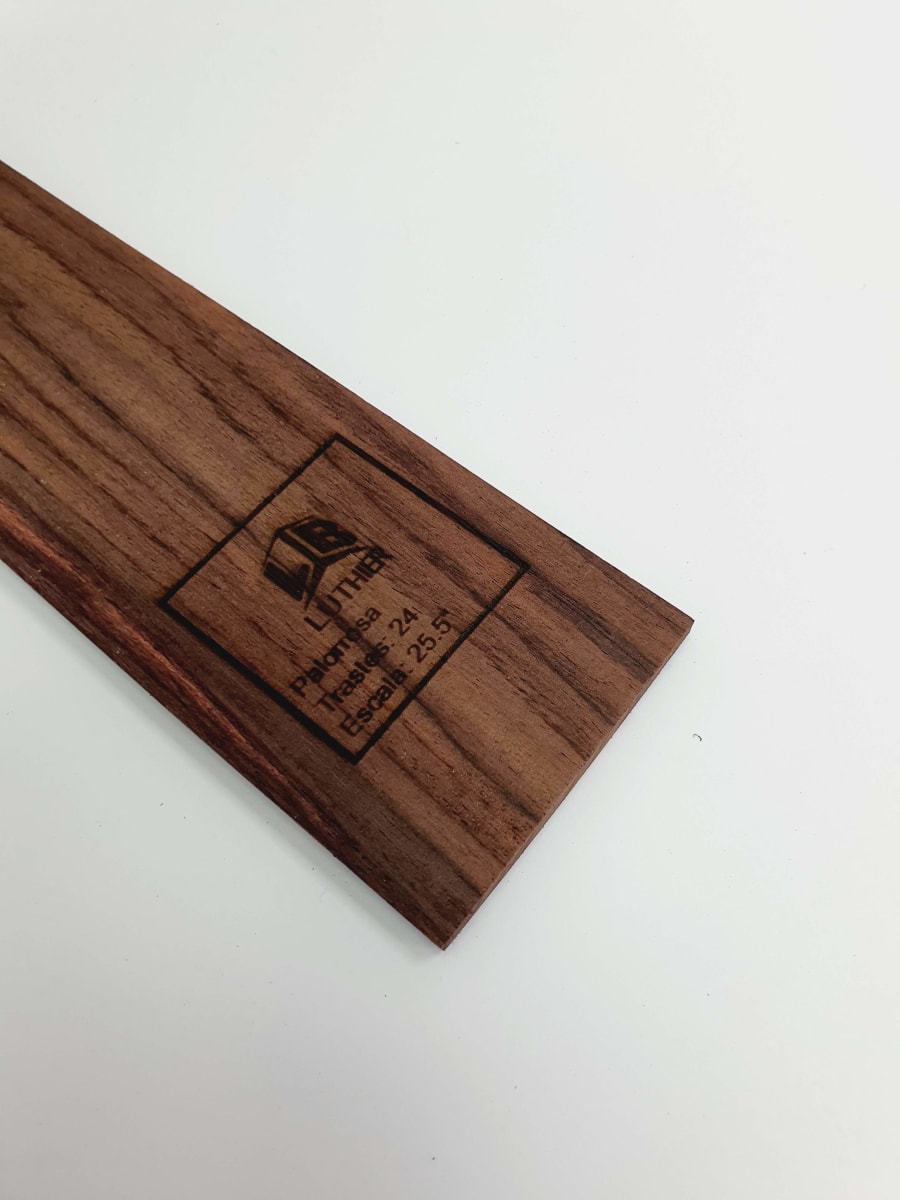 Diapasón Ranurado REF: DIR-15 de Indian Rosewood. Tipo Fender3