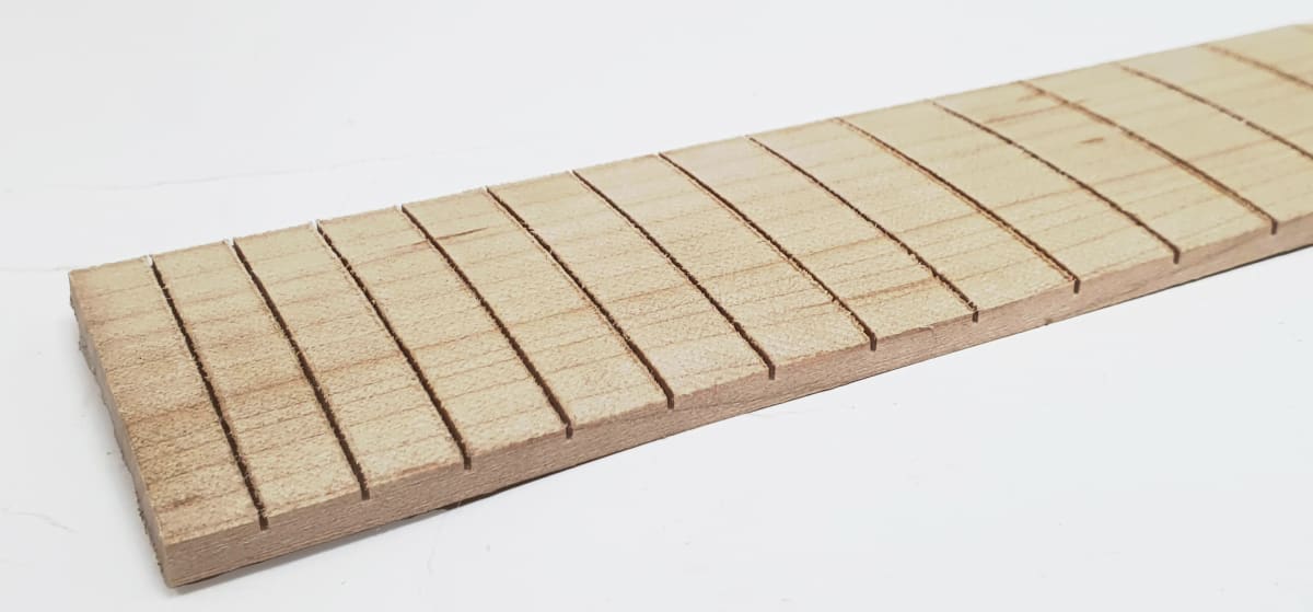 Diapason Ranurado REF: DMP-200 de Maple Especial para Guitarra3