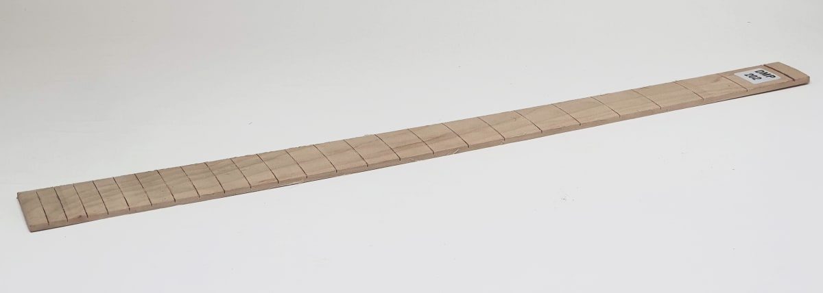 Diapason Ranurado REF: DMP-202 de Maple Economico para Bajo4