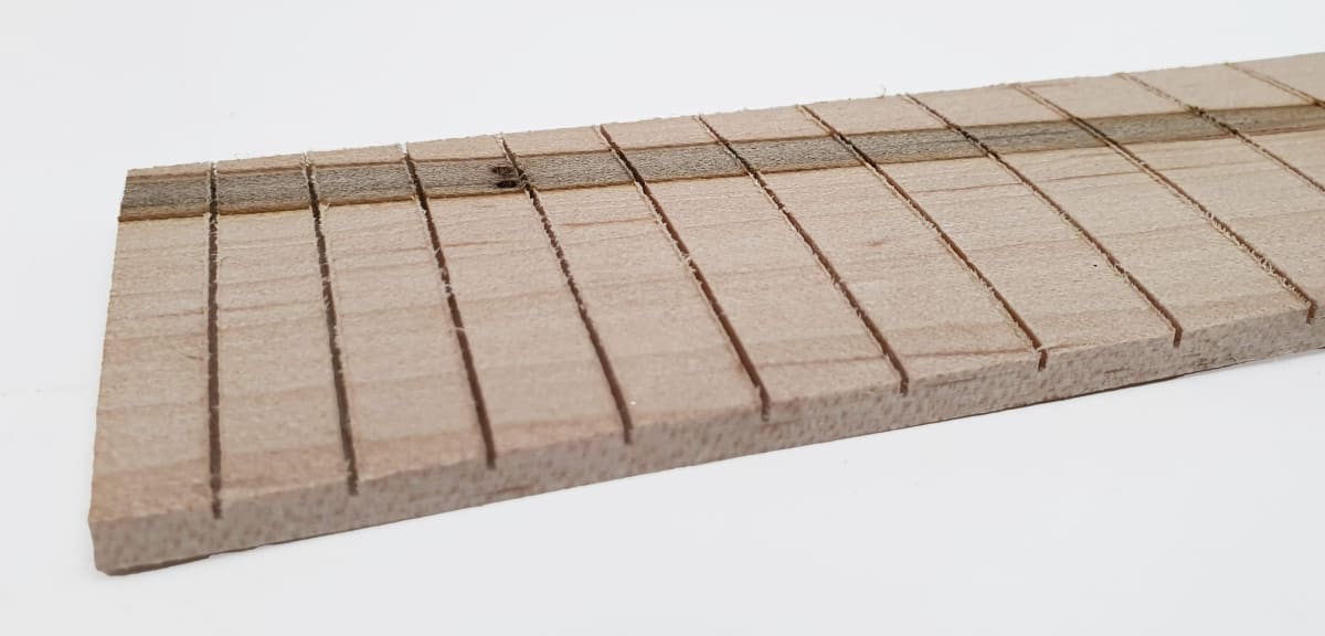 Diapason Ranurado REF: DMP-207 de Maple Economico para Guitarra3