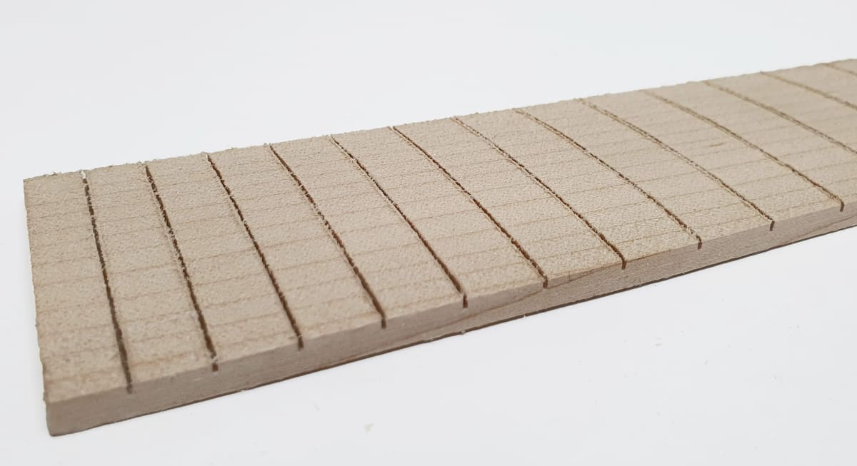 Diapason Ranurado REF: DMP-211 de Maple Especial para Guitarra3