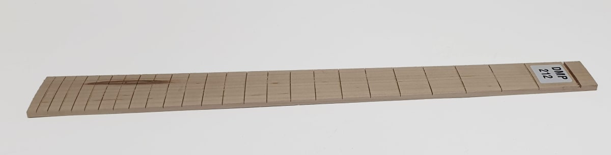 Diapason Ranurado REF: DMP-212 de Maple Economico para Guitarra1