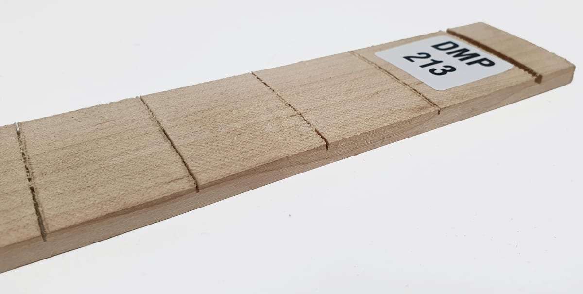 Diapason Ranurado REF: DMP-213 de Maple Especial para Guitarra2