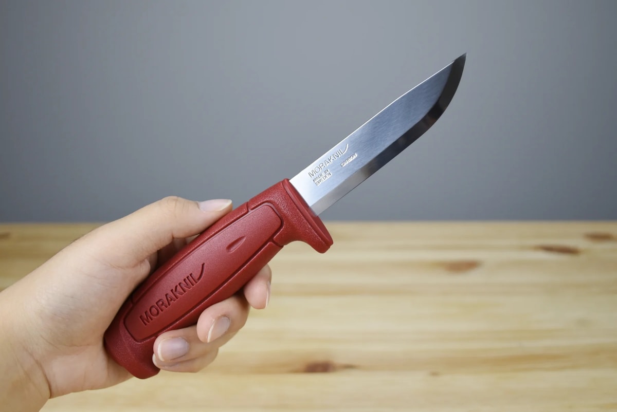 Cuchillo Morakniv 12320 Basic 511 Red (C) Acero al Carbono10