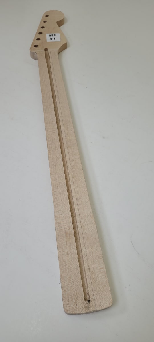 Mastil LB Luthier A-1 Tipo Strato Semi Elaborado de Maple Canadiense Especial3