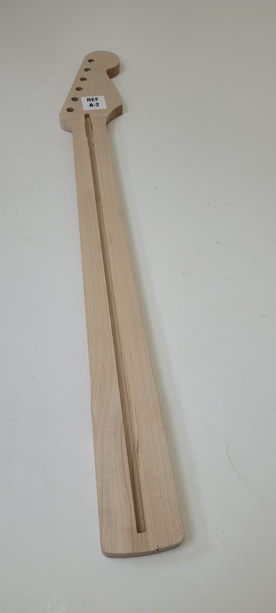 Mastil LB Luthier A-2 Tipo Strato Semi Elaborado de Maple Canadiense Especial3