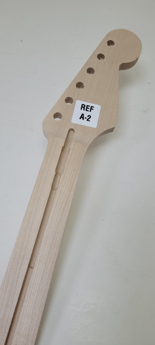 Mastil LB Luthier A-2 Tipo Strato Semi Elaborado de Maple Canadiense Especial2