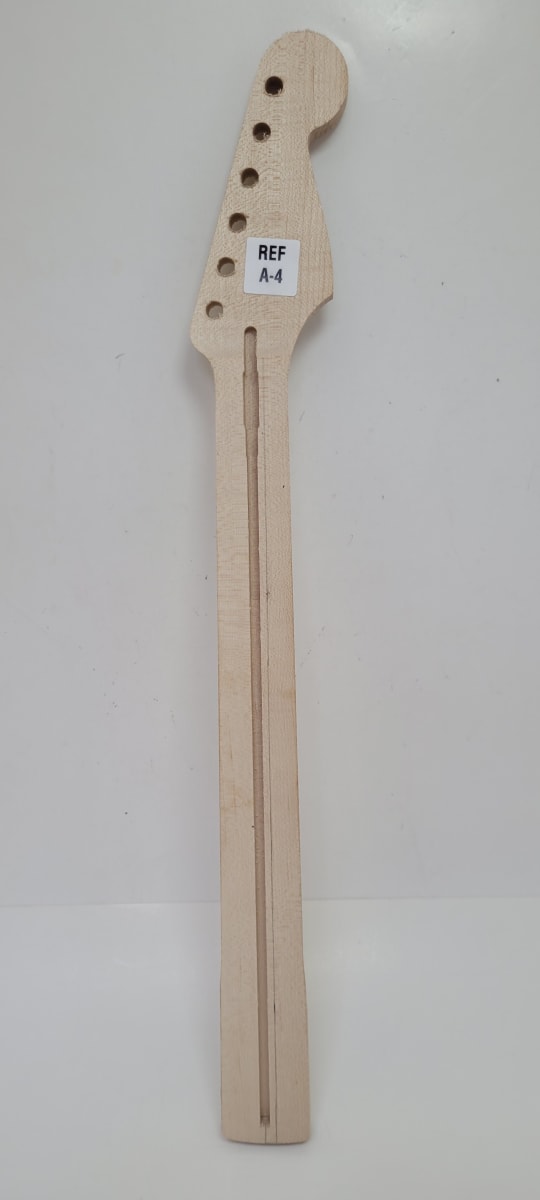 Mastil LB Luthier A-4 Tipo Strato Semi Elaborado de Maple Canadiense Especial7