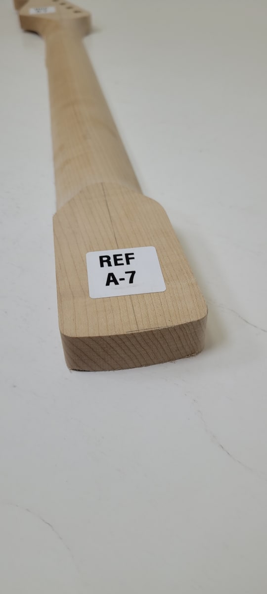 Mastil LB Luthier A-7 Tipo Strato Semi Elaborado de Maple Canadiense Especial5