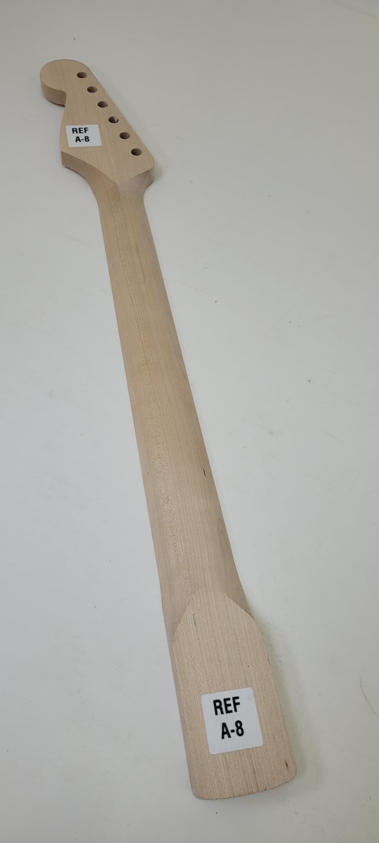 Mastil LB Luthier A-8 Tipo Strato Semi Elaborado de Maple Canadiense Especial3