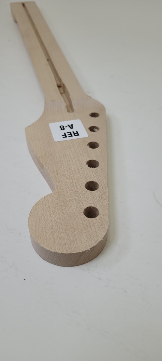 Mastil LB Luthier A-8 Tipo Strato Semi Elaborado de Maple Canadiense Especial5