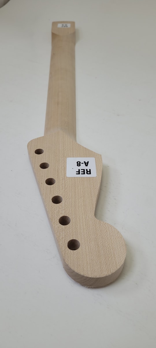 Mastil LB Luthier A-8 Tipo Strato Semi Elaborado de Maple Canadiense Especial6