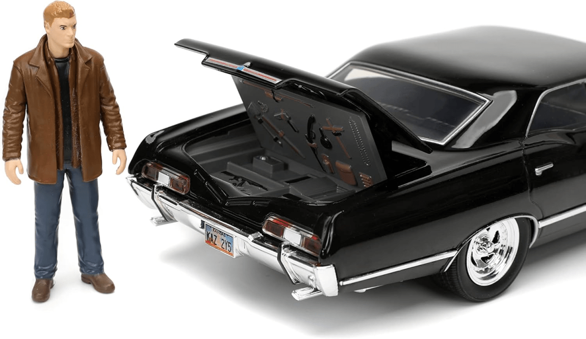 AUTO 1967 CHEVROLET IMPALA SPORT SEDAN W/DEAN WINCHESTER3