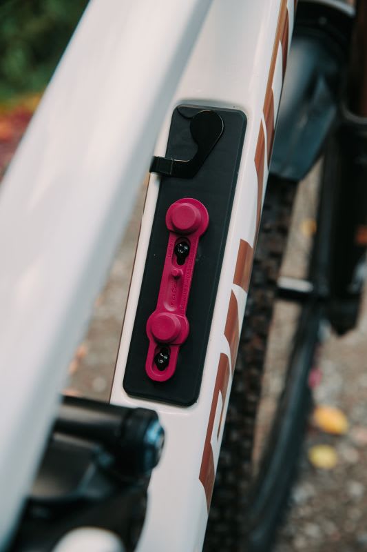 ENGANCHE FIDLOCK TWIST BASE BICICLETA ROJO2