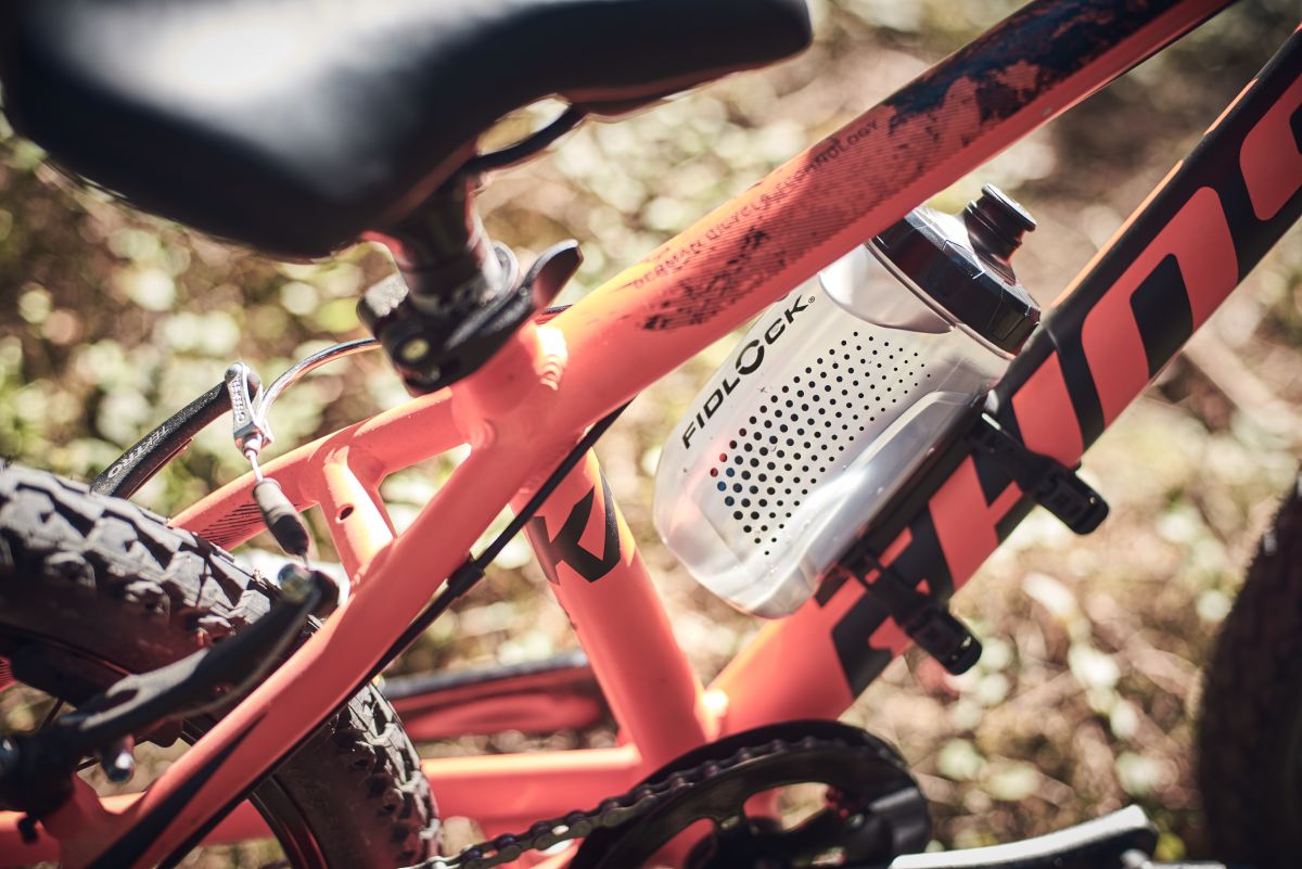 UNI BASE TWIST CON STRAPS5