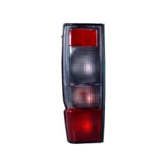 FAROL TRAS RH D21/D22 03/11 LARGO