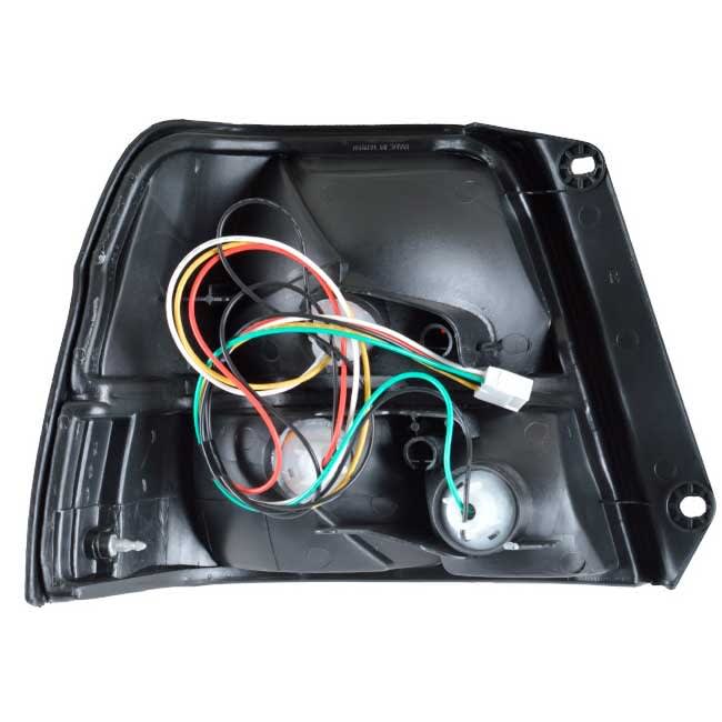 FAROL TRASERO RH CON SOQUETE TOYOTA TERCEL 1995/1997 TAIWAN1