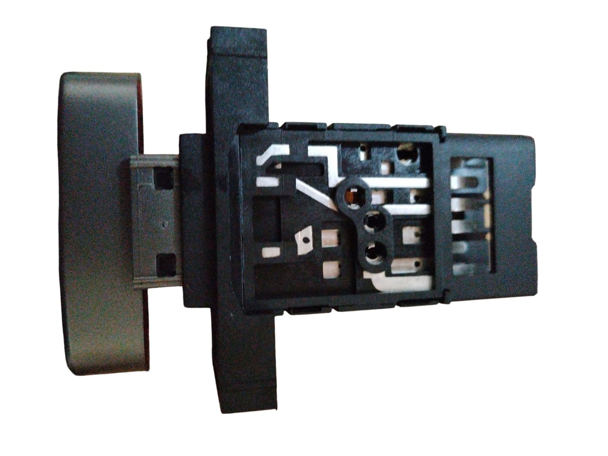 INTERRUPTOR HAZZARD CHEVROLET SAIL1