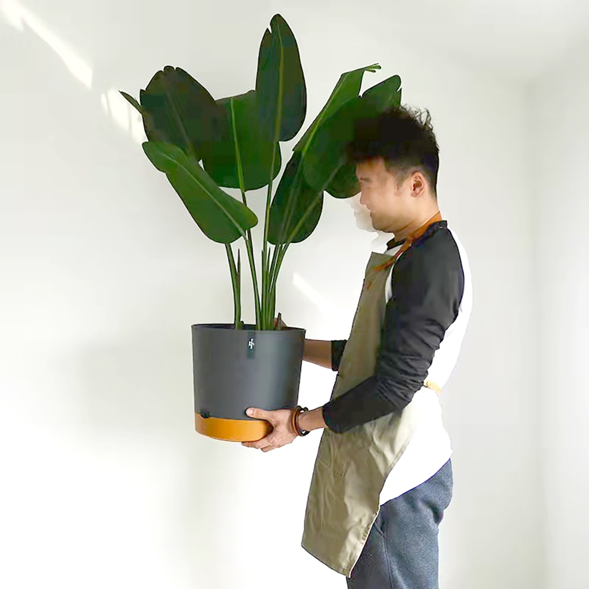 Macetero con Bandeja Extraíble y Drenaje Reflexivo 25x23 cms BLANCO5