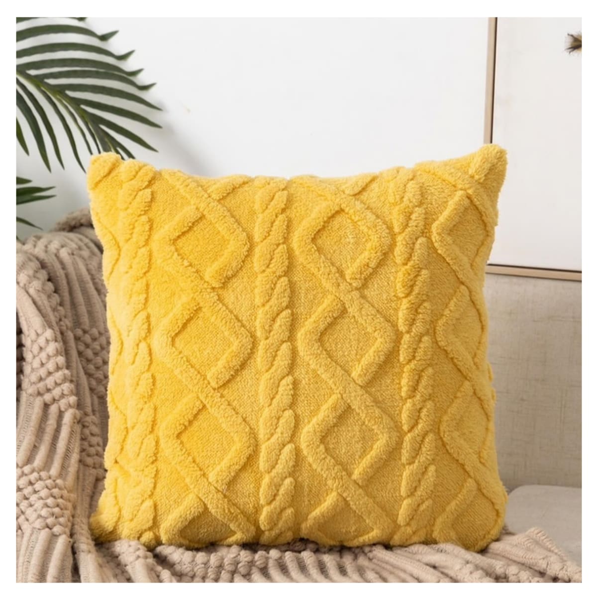 2 Fundas para Cojín Jacquard de Felpa Geométrica 3D Mostaza 45x45 cms4