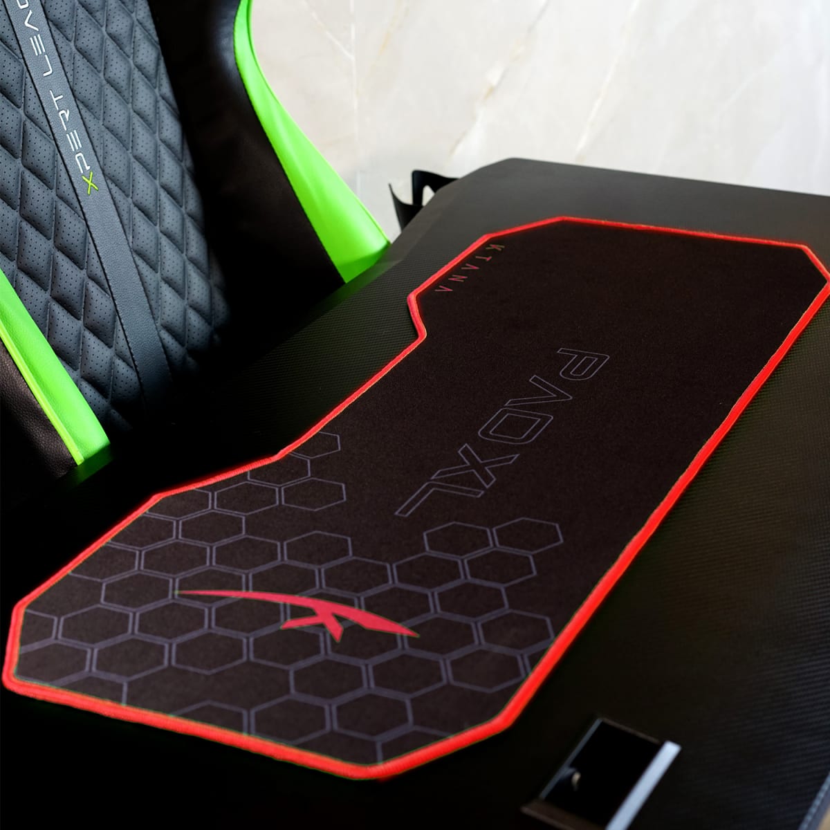 Mouse Pad Gamer Profesional Negro-Rojo 80x30 Cms Ktana4