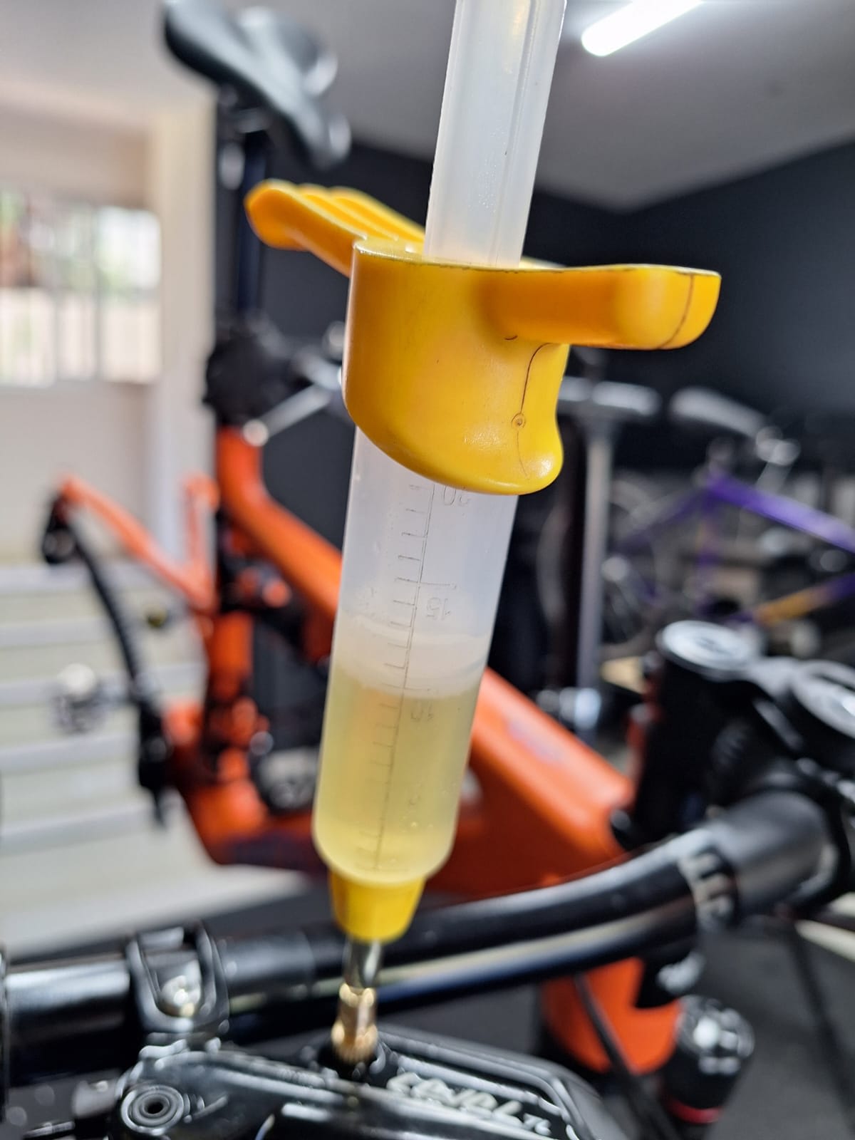 Ajuste de bicicletas MTB, ruta y urbanas