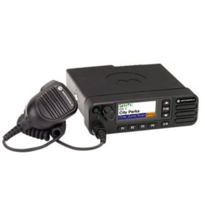 EQUIPO MOTOROLA UHF DGM5500E 40W1