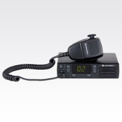 EQUIPO MOTOROLA VHF DEM300 45W ANALOGO