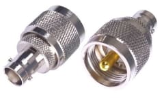 ADAPTADOR BNC HEMBRA A MACHO PL